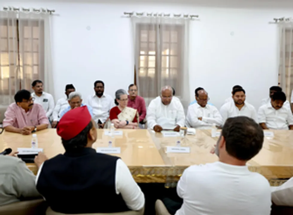  At INDIA bloc meeting, Mallikarjun Kharge welcomes ‘all parties with similar values’