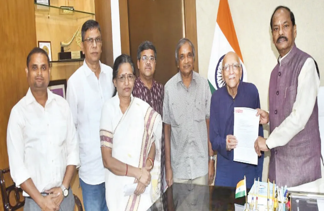  ରେଭେନ୍‌ସା ନାମ ପରିବର୍ତ୍ତନ ବିବାଦ: ରାଜ୍ୟପାଳଙ୍କୁ ଭେଟିଲା ରେଭେନ୍‌ସା ହେରିଟେଜ୍‌ ଫୋରମ୍