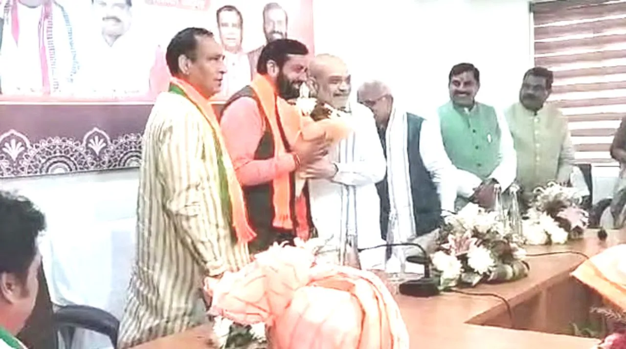  ହରିୟାଣା ଡୋର ନାଏବ ସାଇନିଙ୍କ ହାତରେ: ଶପଥ ଗ୍ରହଣ ଉତ୍ସବରେ ୨୪ ହଜାର ଯୁବବର୍ଗଙ୍କୁ ଚାକିରି