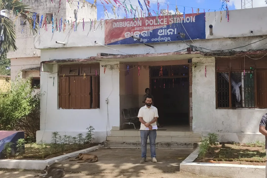  ଡାବୁଗାଁରେ ଛତିଶଗଡ଼ ବ୍ୟବସାୟୀଙ୍କୁ ବନ୍ଧୁକ ଦେଖାଇ ୬ ଲକ୍ଷ ଲୁଟ୍‌