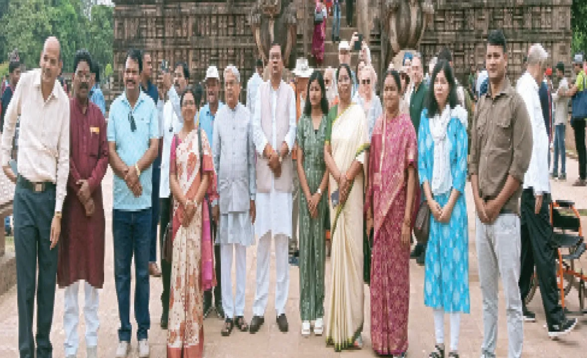  ସୂର୍ଯ୍ୟ ମନ୍ଦିର ପରିଦର୍ଶନ କଲେ ସଂସଦୀୟ କମିଟି