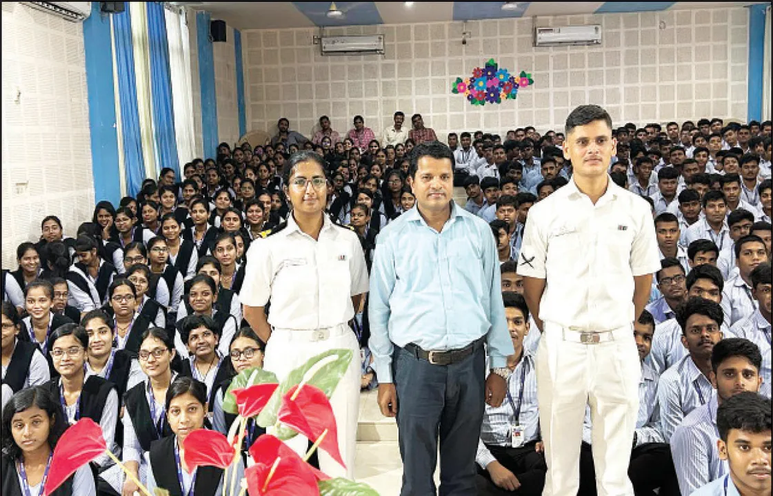  କେଏମ୍‌ବିବିରେ ଭାରତୀୟ ନୌସେନାର କର୍ମଶାଳା