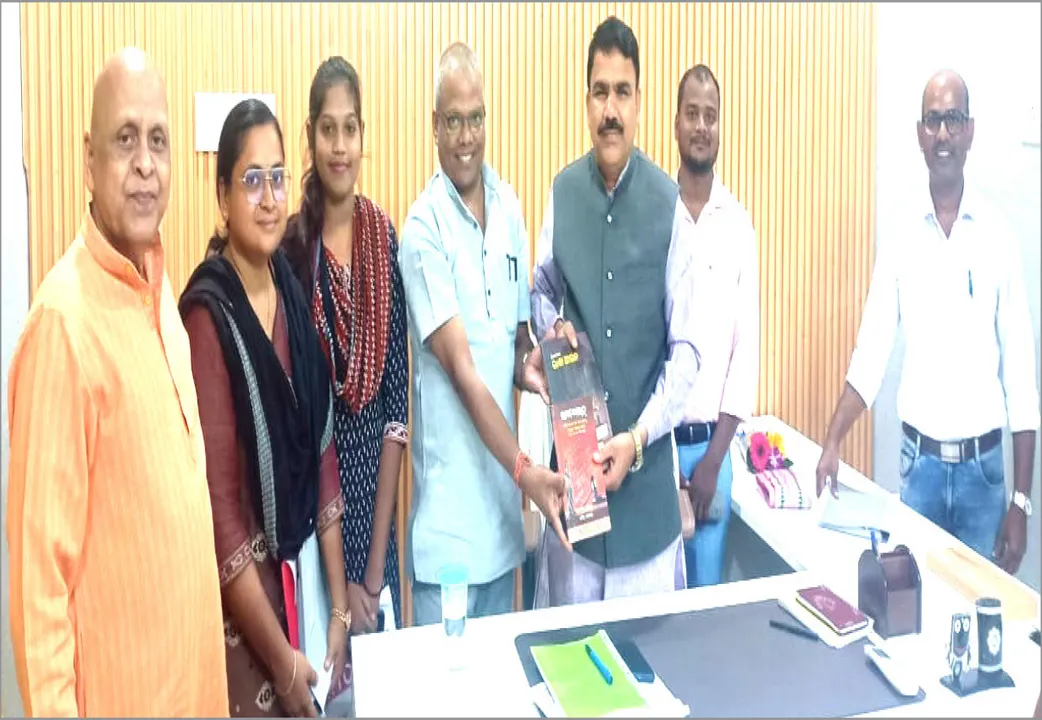  ଓଡ଼ିଆ ଭାଷା ଶିକ୍ଷକ ନିଯୁକ୍ତି ପାଇଁ ସରକାରଙ୍କ ସହ ଆଲୋଚନା