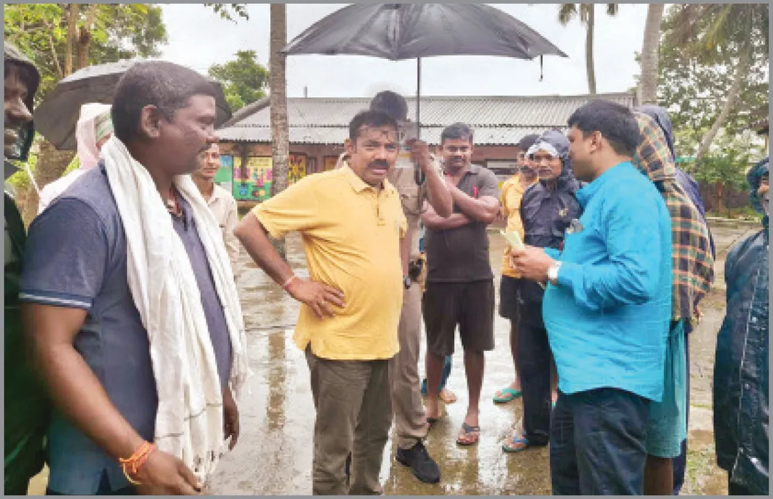  ସକାଳେ ସାବାସି, ସନ୍ଧ୍ୟାରେ ନିଲମ୍ବନ