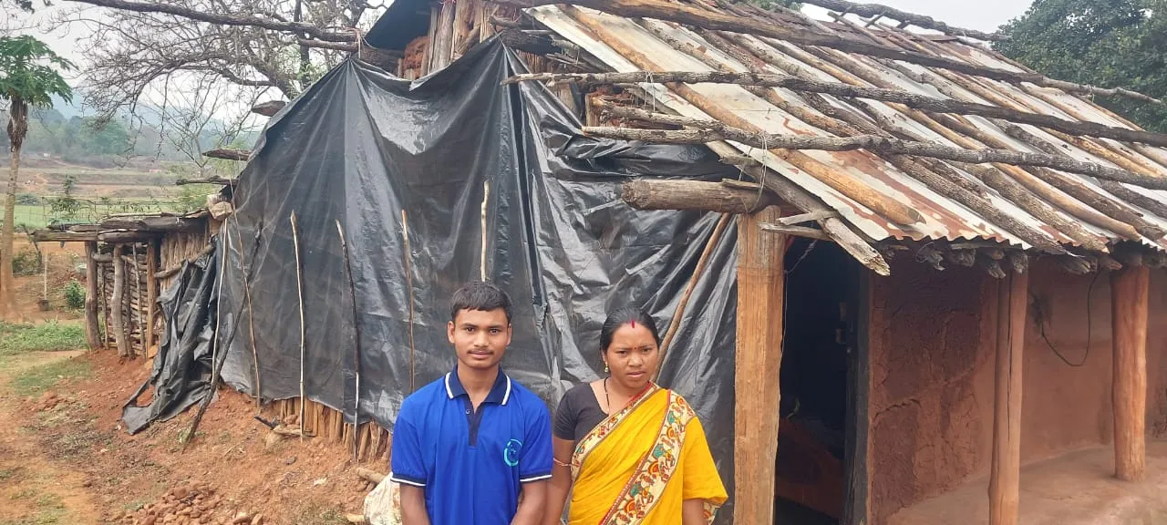  ଭଙ୍ଗା ଘରେ ମାଧୁରୀଙ୍କ ପରିବାର, ଆବାସ ଯୋଜନା କାହାପାଇଁ?
