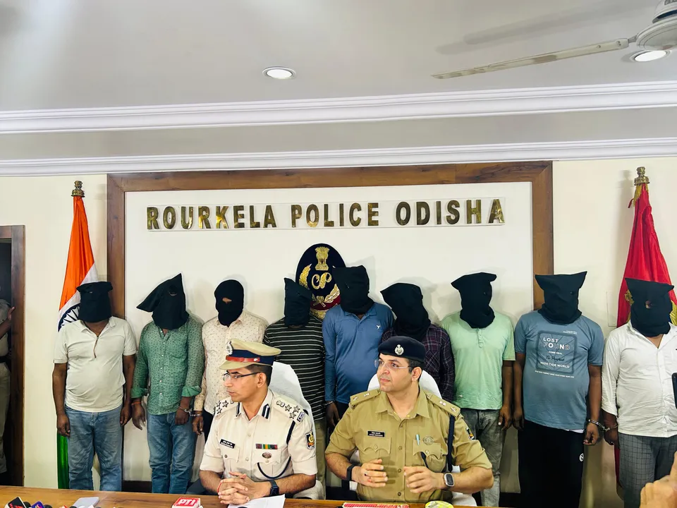  ସୁନା ସଫେଇ ଠକ ଗ୍ୟାଙ୍ଗ୍‌ର ୯ ଗିରଫ