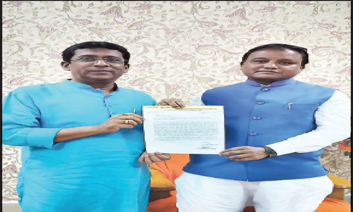  ଜେଲ୍ ସ୍ଥାନାନ୍ତର ପାଇଁ ମୁଖ୍ୟମନ୍ତ୍ରୀଙ୍କୁ ଭେଟିଲେ