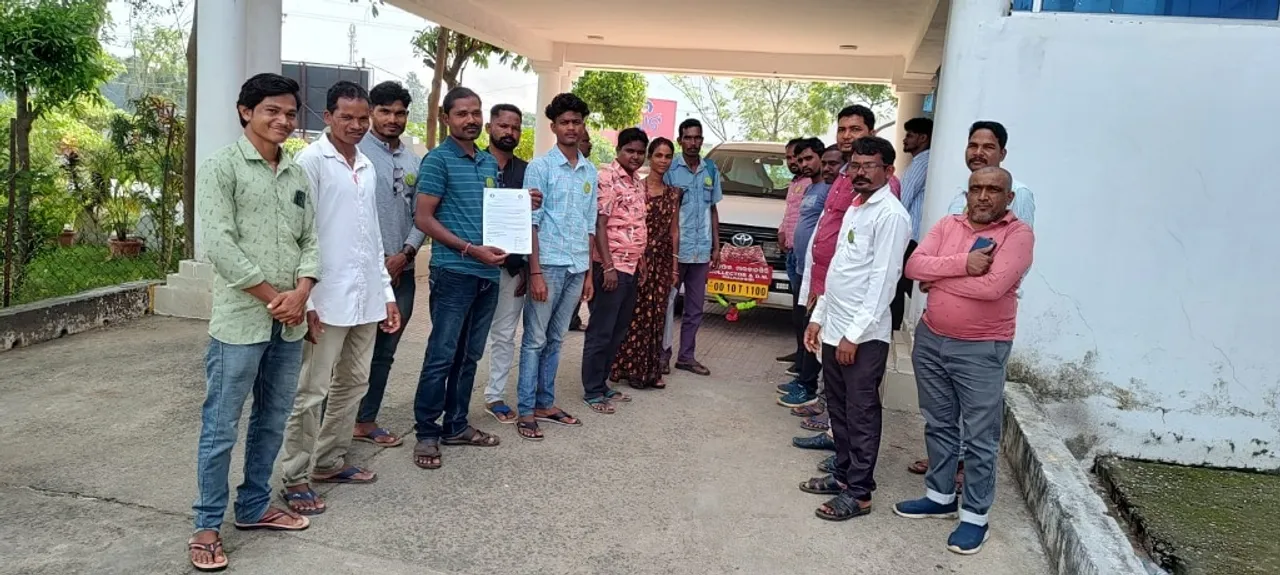  ଡାଲି ଜାତୀୟ ବିହନ ପାଇଁ ମୁଖ୍ୟମନ୍ତ୍ରୀଙ୍କୁ ଦାବିପତ୍ର ପ୍ରଦାନ