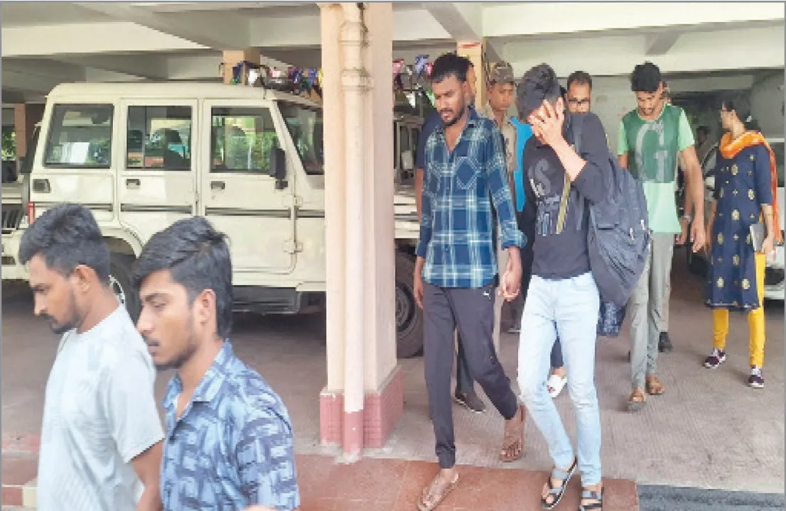  ଜେଏସ୍‌ପିଏଲ୍ ଅଧିକାରୀଙ୍କ ଠାରୁ ୬.୨୮ କୋଟି ଠକେଇ