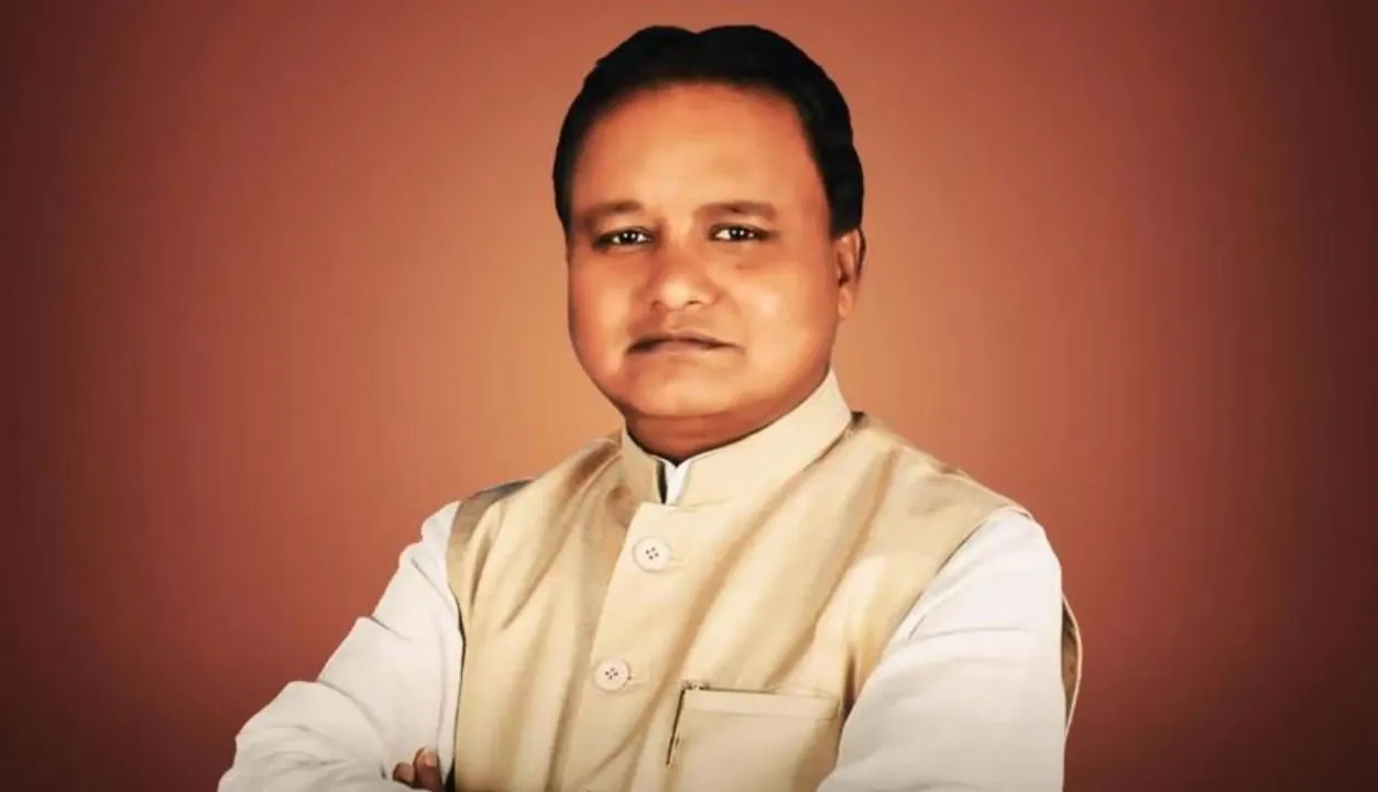  ଦୀପାବଳି ପାଳନ ପାଇଁ ଗାଁକୁ ଯିବେ ମୁଖ୍ୟମନ୍ତ୍ରୀ