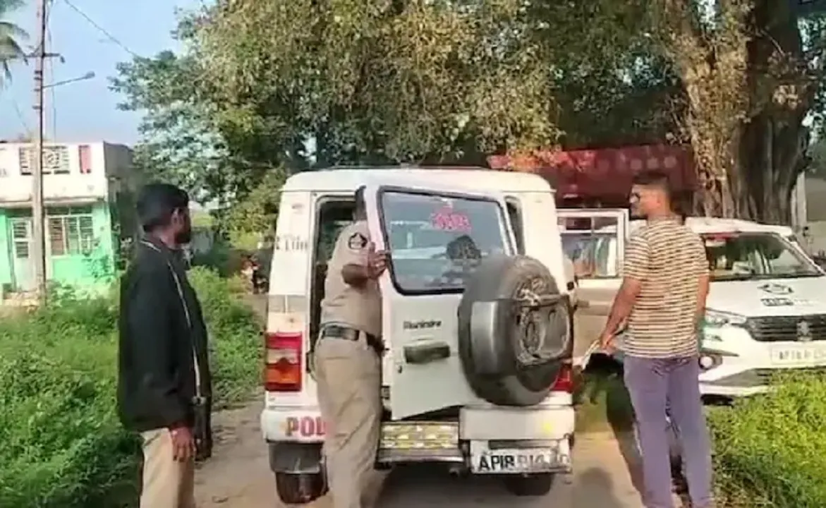  ଚକୋଲେଟ ଦେଇ ୩ବର୍ଷୀୟ ଶିଶୁ ସହ ଦୁଷ୍କର୍ମ କରିବା ପରେ ପୋତିଦେଲା ଅଭିଯୁକ୍ତ
