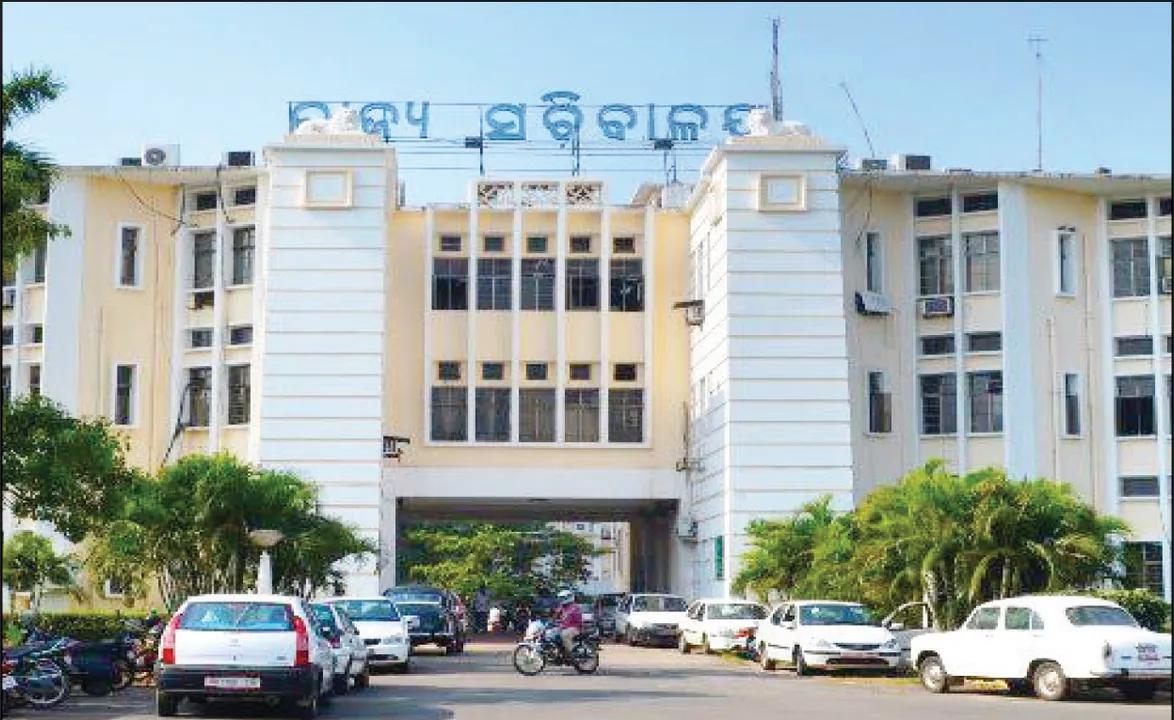  ଚାପରେ ପ୍ରଶାସନ: ବଦଳି ପାଇଁ ଆସୁଛି ମାଳମାଳ ସୁପାରିସ‌