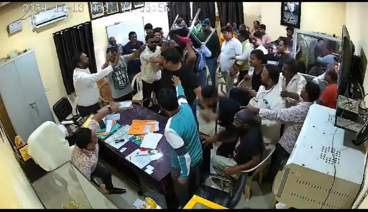  ଖରିଆର୍‌ ରୋଡ୍‌ ଏନ୍‌ଏସି ଅଫିସ୍‌ରେ ହଟ୍ଟଗୋଳ, ସିସିଟିଭି ଫୁଟେଜ୍‌ ଭାଇରାଲ
