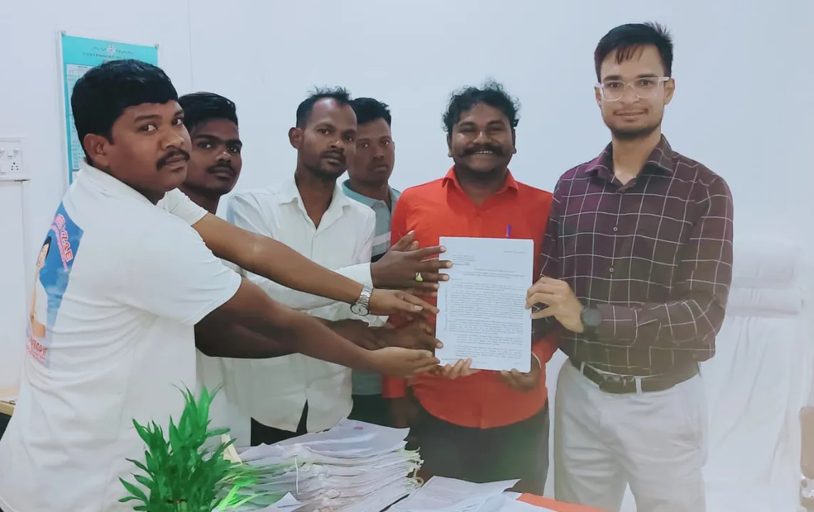  ମାଧ୍ୟମିକ ବିଦ୍ୟାଳୟରେ ହୋ' ଶିକ୍ଷକ ନିଯୁକ୍ତି ଦାବି