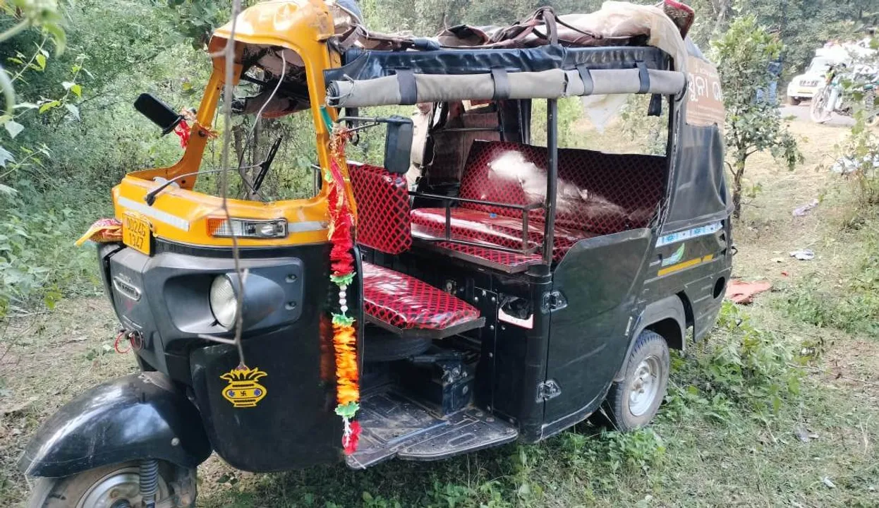  ମନ୍ଦିରରୁ ଫେରିବା ବେଳେ ଓଲଟିଲା ଅଟୋ; ମହିଳା ଶ୍ରଦ୍ଧାଳୁ ମୃତ, ୪ ଆହତ