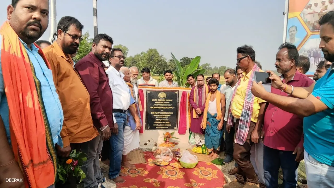  ଲକ୍ଷାଧିକ ଲୋକଙ୍କ ଦୀର୍ଘଦିନର ସ୍ବପ୍ନ ପୂରଣ ହେଲା, ଖୁସିରେ ମିଠା ବାଣ୍ଟିଲେ