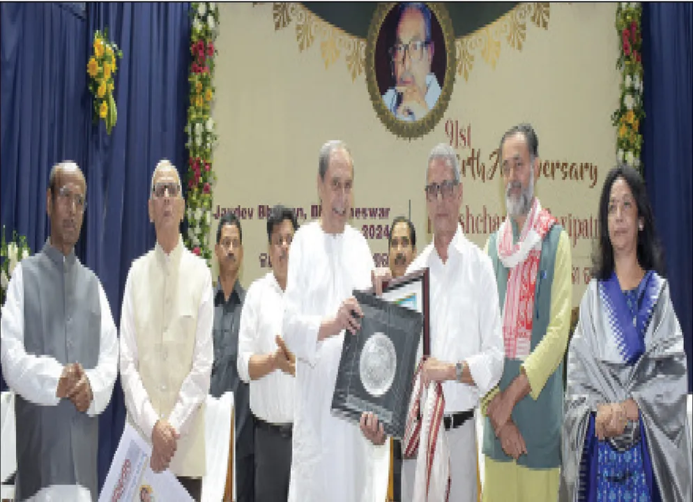 ଲୋକଙ୍କ ଭଲ ପାଇବା ଆଗରେ କ୍ଷମତା, ପଦବି ମୂଲ୍ୟହୀନ: ନବୀନ