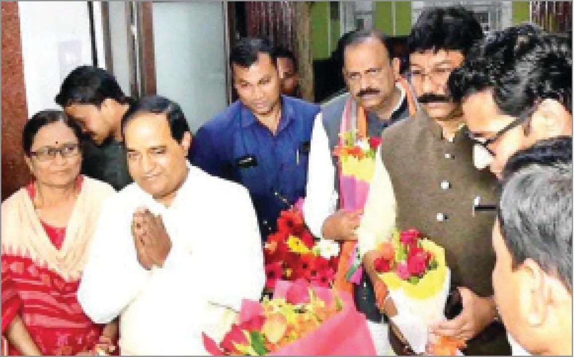  ‘କଟ୍‌ନି ଛଟ୍‌ନି ସମ୍ପୂର୍ଣ୍ଣ ବନ୍ଦ ହେବ’: ଖରିଫ ଧାନ ସଂଗ୍ରହ ପ୍ରସ୍ତୁତିର ସମୀକ୍ଷା