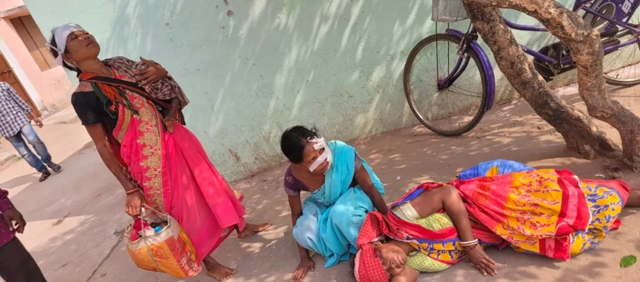  ଭାରସାମ୍ୟ ହରାଇ ଓଲଟିଲା ପିକ୍‌ଅପ୍‌, ୪୦ ଆହତ