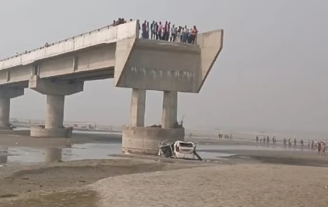  ଗୁଗୁଲ୍‌ ମ୍ୟାପ୍‌ ଦେଖାଇଦେଲା ଭୁଲ୍‌ ବାଟ: ପୋଲ ତଳକୁ ଖସି ୩ ମୃତ