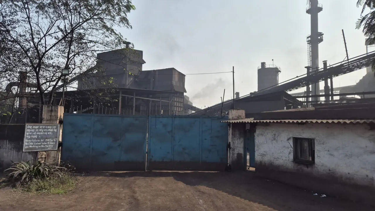  ଏସ୍‌ଏନ୍‌ ମହାନ୍ତି ସ୍ପଞ୍ଜ ଆଇରନ୍‌ କାରଖାନାରେ ଆୟକର ଚଢ଼ଉ