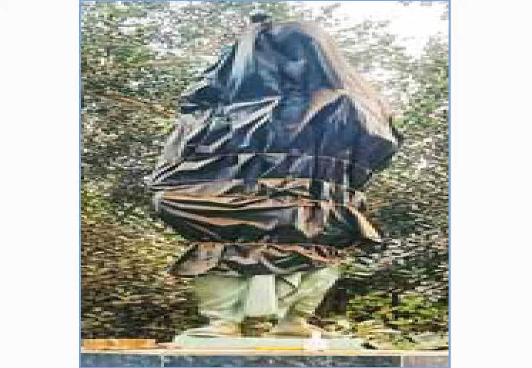  ଦେଢ଼ବର୍ଷ ହେଲା ଜରି ଭିତରେ ବରପୁତ୍ର: ରାସ୍ତା ପାର୍ଶ୍ବରେ ପଡ଼ିଛି ପଦ୍ମଭୂଷଣ କାଳିନ୍ଦୀଚରଣ ପାଣିଗ୍ରାହୀଙ୍କ ପ୍ରତିମୂର୍ତ୍ତି