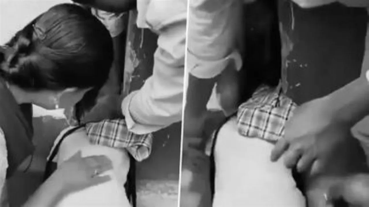  ଖେଳୁଖେଳୁ ସ୍କୁଲରେ ଥିବା ଦୁଇଖମ୍ଭ ମଧ୍ୟରେ ଫସିଲା ଶିଶୁର ବେକ