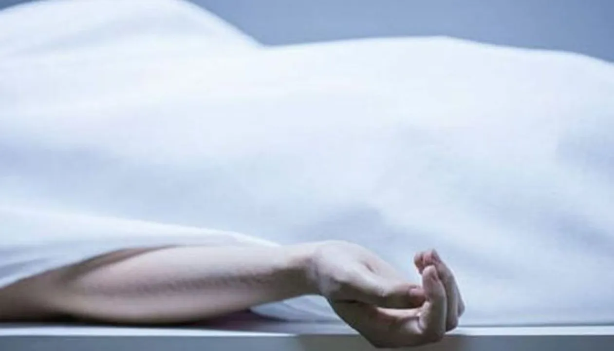  hanging body of the student recovered Photograph: (Greater Kashmir) 