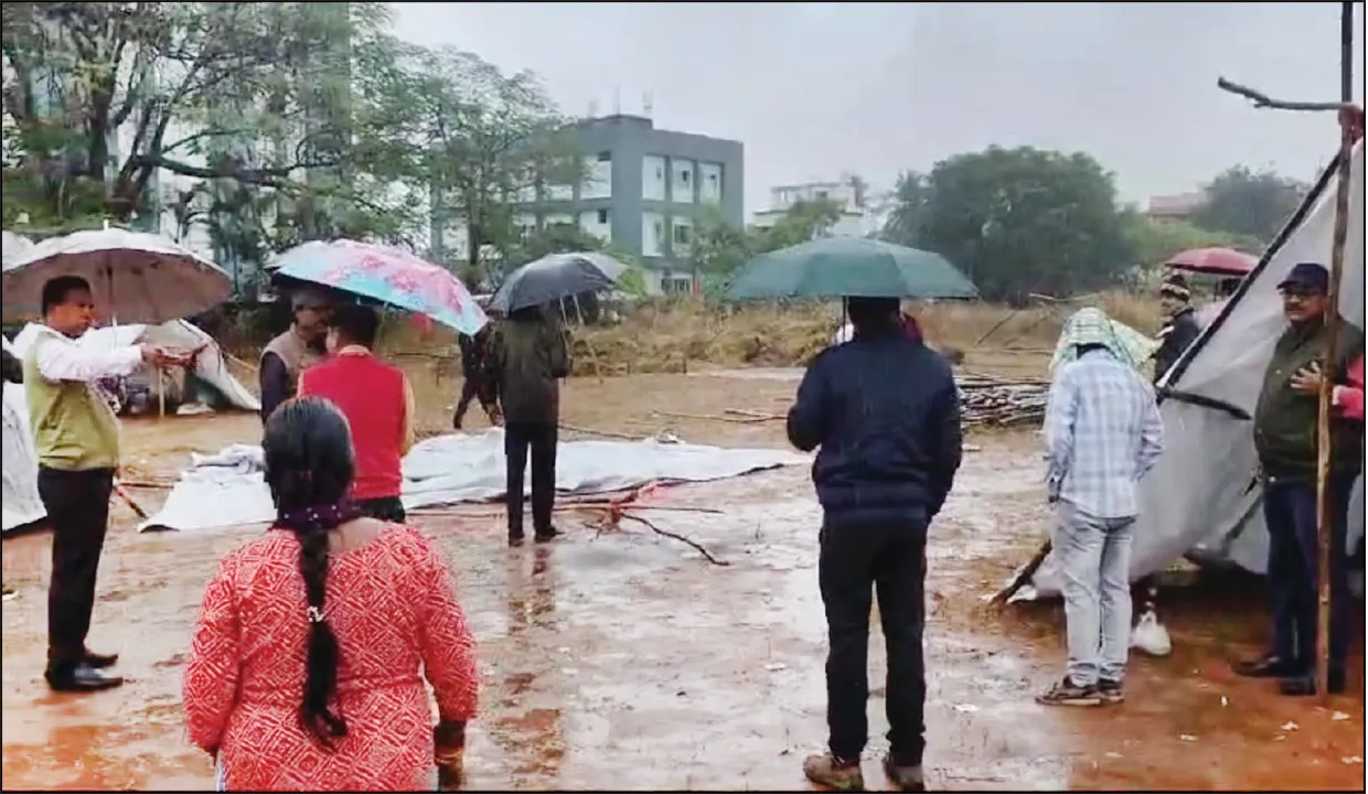  ଜବରଦଖଲରେ ଭରି ହୋଇଗଲାଣି ଭୁବନେଶ୍ବର: ଖାଲି ଜାଗା ଦେଖି ମାଡ଼ି ବସିଥିଲେ