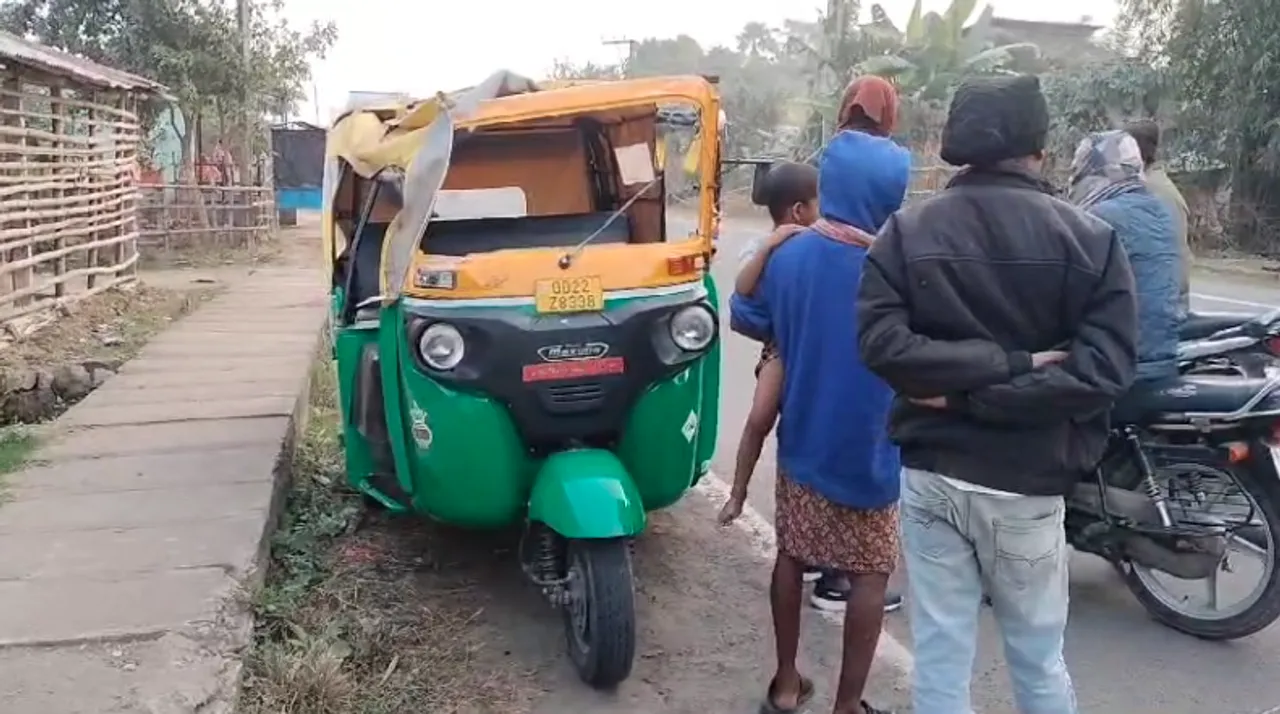  ସୋର-କୁପାରୀ ରାସ୍ତାରେ ଓଲଟିଲା ଅଟୋ: ୬ ଛାତ୍ରଛାତ୍ରୀ ଗୁରୁତର