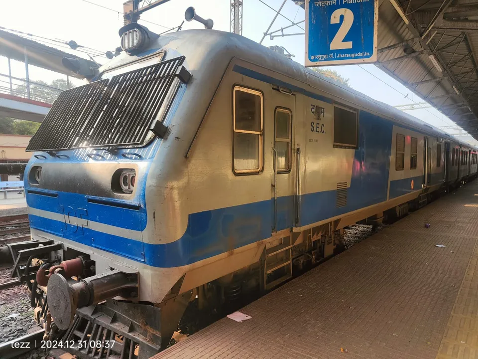  ବଡ଼ ଦୁର୍ଘଟଣାରୁ ଅଳ୍ପକେ ବର୍ତ୍ତିଲା ଝାରସୁଗୁଡ଼ା - ଗୌନ୍ଦିଆ ପାସେଞ୍ଜର