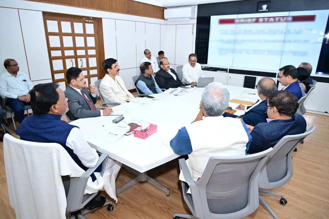  Meeting on development work.  Photograph: (sambad.in) 