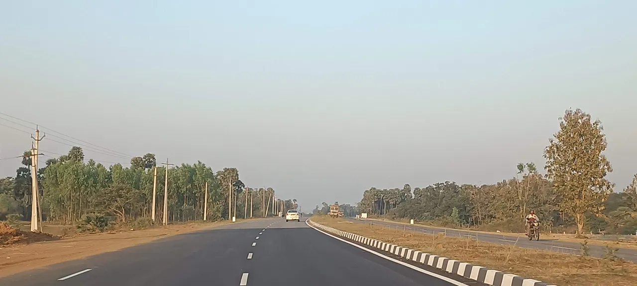  Koraput-Vizyawada Road Photograph: (Sambad ) 