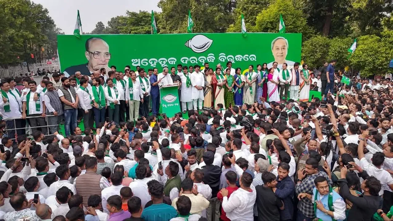  ଆଇ ମା' କାହାଣୀ କହି ଏହି ସରକାର ଖୁସି: ନବୀନ