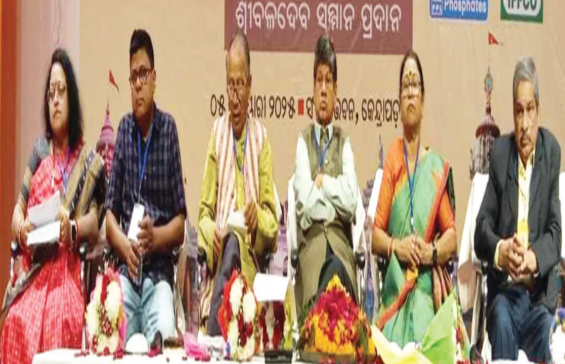  ନାଗରିକ ସମାଜର ନେତୃତ୍ବ ନିଅନ୍ତୁ ସାହିତ୍ୟିକ: ସୌମ୍ୟର˚ଜନ