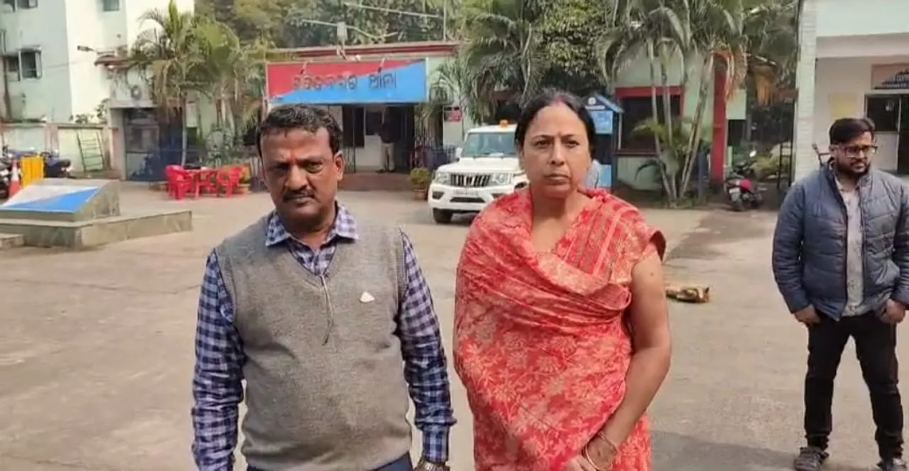  ମାତିଛନ୍ତି ଭବିଷ୍ୟଦ୍ରଷ୍ଟା ଠକ: ମହିଳାଙ୍କଠୁ ଲୁଟିନେଲେ ସୁନାଚେନ୍‌ ଓ ମୁଦି