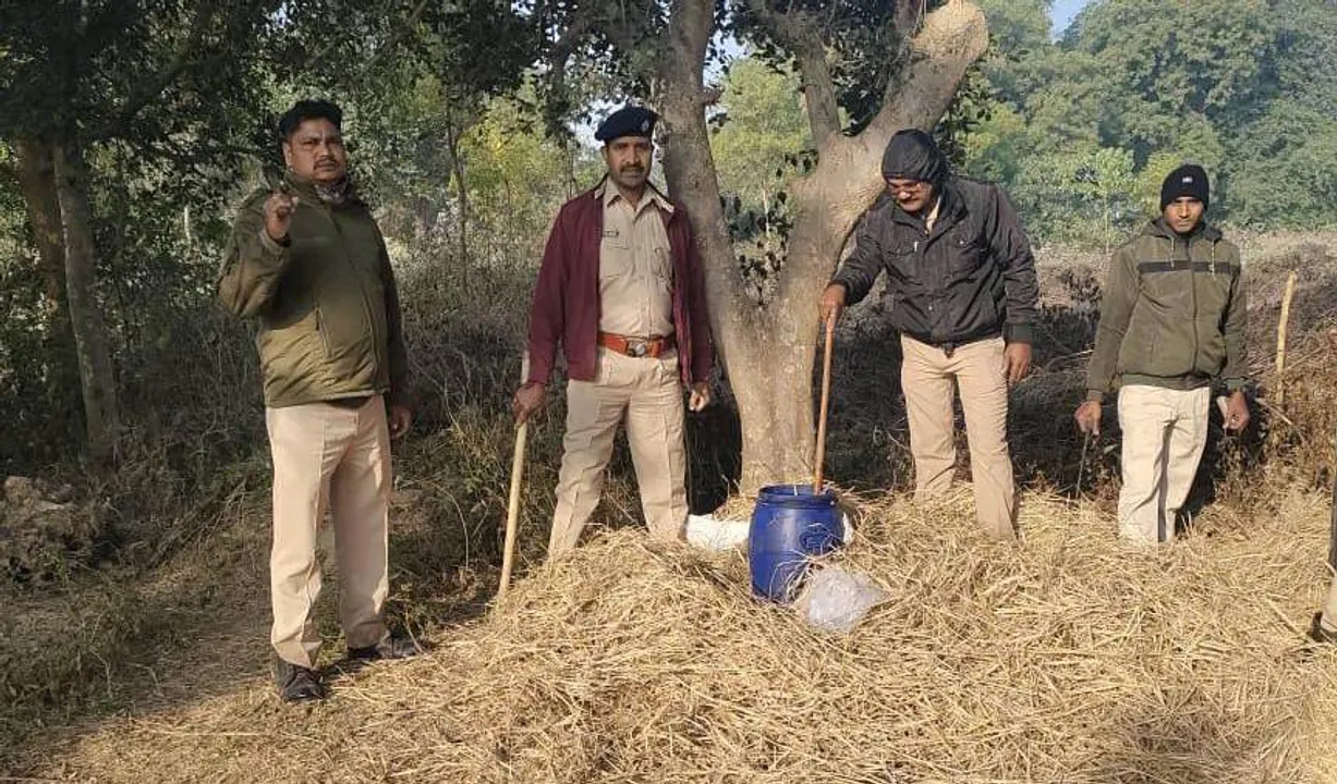  wine seized in Rairangpur. Photograph: (Sambad ) 