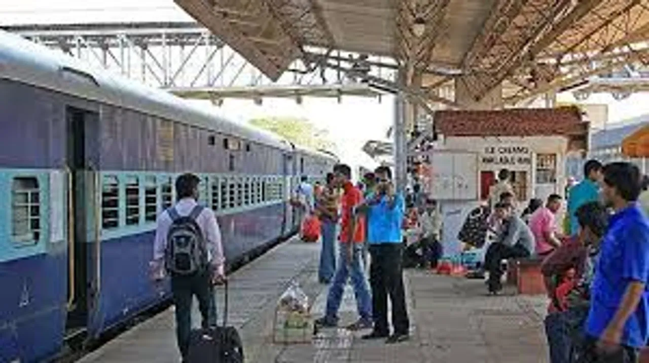  ଟ୍ରେନ୍‌ରେ ଗତବର୍ଷ  ସାଢେ ଛଅ କୋଟିରୁ ଉର୍ଦ୍ଧ୍ବ ଟଙ୍କାର ସାମଗ୍ରୀ ଛାଡ଼ି ଯାଇଛନ୍ତି ଯାତ୍ରୀ