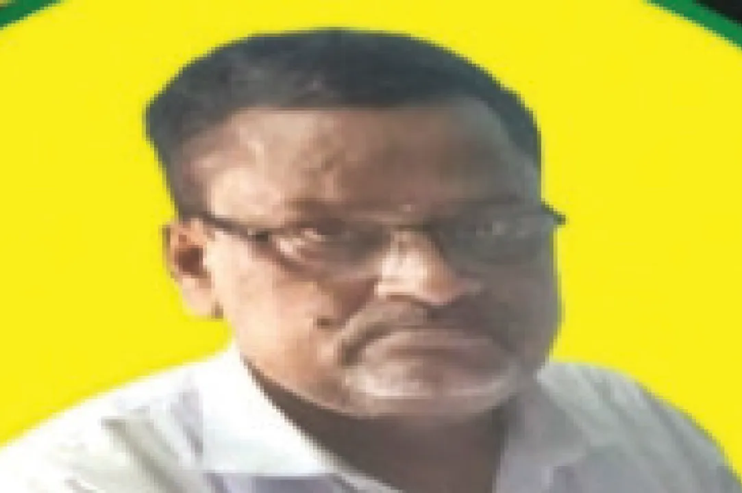  ପତାକା ଉତ୍ତୋଳନ ପରେ ଟଳିପଡ଼ିଲେ ପ୍ରଧାନଶିକ୍ଷକ
