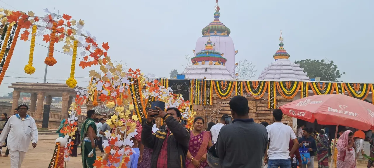  ଆଜି ମା’ବିରଜାଙ୍କ ଜନ୍ମୋତ୍ସବ: ସାବିତ୍ରୀ ବେଶରେ ଦର୍ଶନ ଦେବେ ମା, ଶ୍ରଦ୍ଧାଳୁଙ୍କ ପାଇଁ ବ୍ୟାପକ ବନ୍ଦୋବସ୍ତ