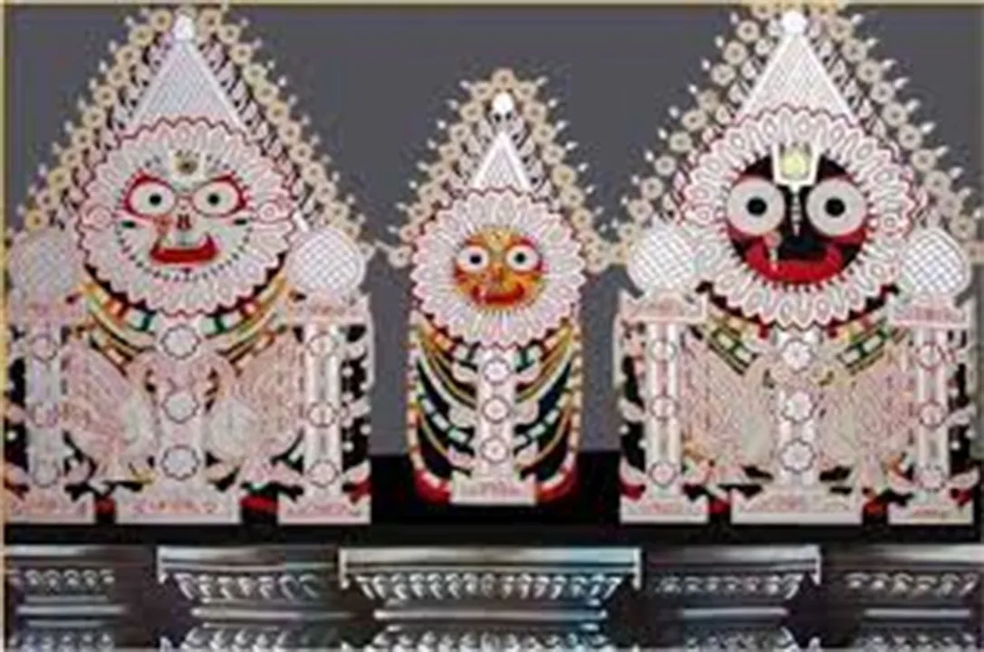  ଦିନକ ପରେ ମହାପ୍ରଭୁଙ୍କ ଦୁର୍ଲ୍ଲଭ ପଦ୍ମବେଶ: ଶେଷ ସ୍ପର୍ଶ ଦେଉଛନ୍ତି ବେଶ କାରିଗର