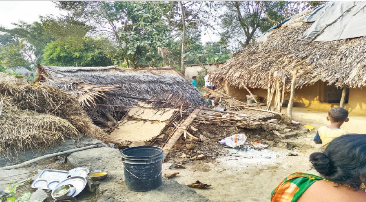  ଘର ଭାଙ୍ଗିଲେ ହାତୀପଲ: ଶୋଇଥିବା କୁନିଝିଅକୁ ଦଳି ମାରିଲା