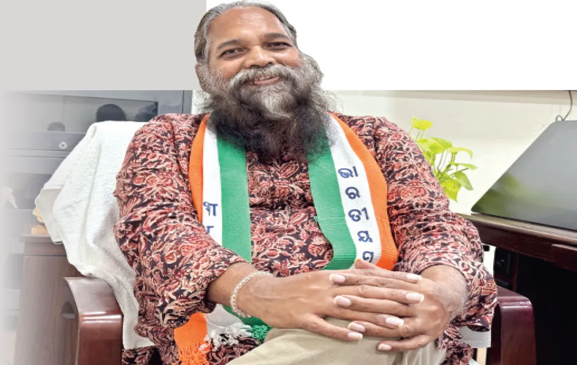  ମୋ ବୋଉର ପଥର ଭଗବାନ ମୋତେ ସ୍ଥାପତ୍ୟ ଶିଳ୍ପୀ କରିଦେଲେ: ଅଦ୍ବୈତ ଗଡ଼ନାୟକ