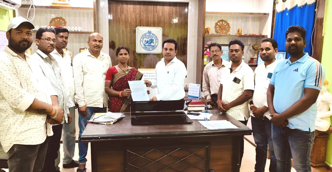  Resignation of members of the samiti Photograph: (sambad.in) 