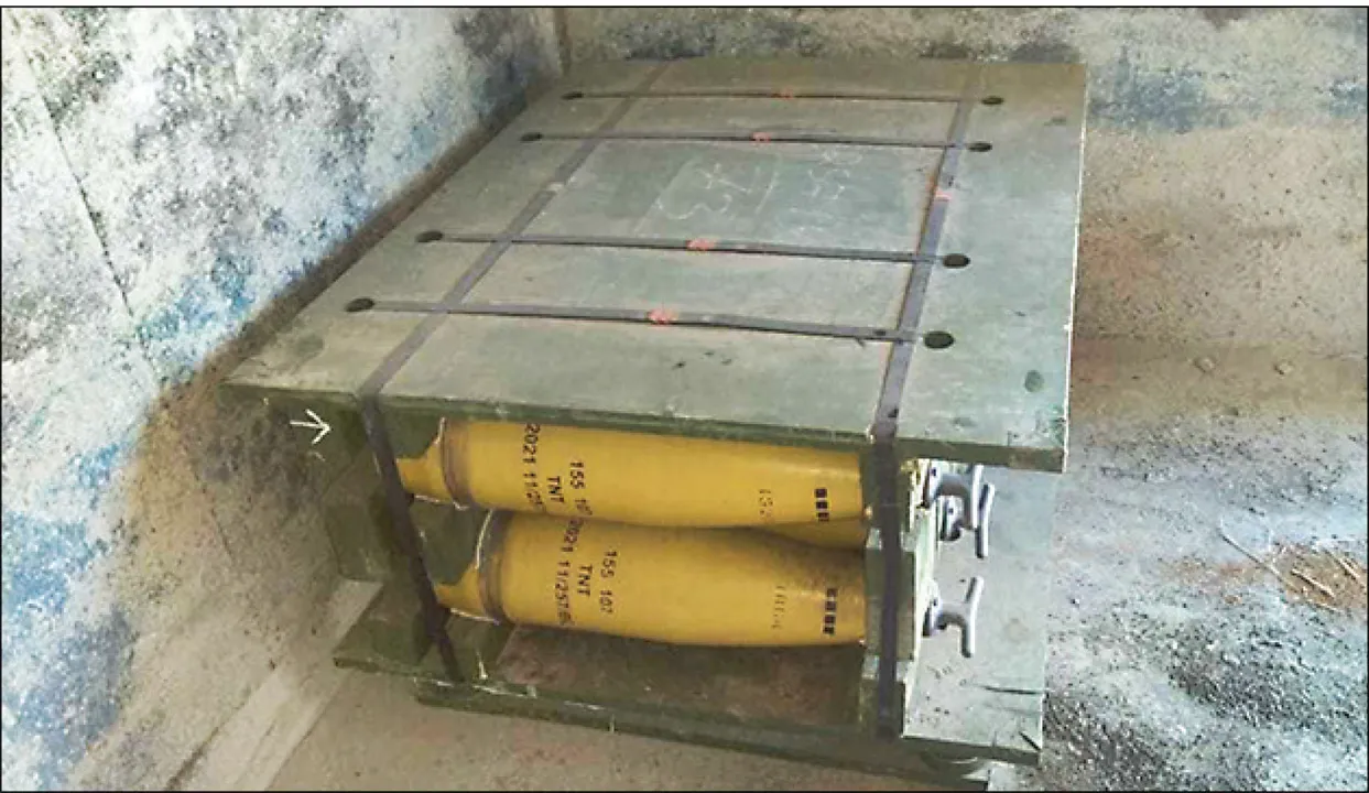  ରେଳ ୱାଗନ୍‌ରୁ ୧୨ ବୋମା ଜବତ