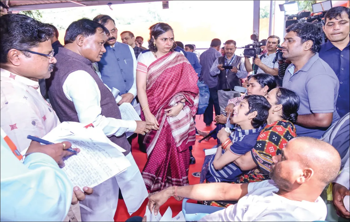  ମୁଖ୍ୟମନ୍ତ୍ରୀଙ୍କ ଅଭିଯୋଗ ଶୁଣାଣି କାର୍ଯ୍ୟକ୍ରମର ଅଷ୍ଟମ ପାଳି: ଅଭିଯୋଗ ଶୁଣିଲେ, ରୋଗୀଙ୍କୁ ଚିକିତ୍ସା ପାଇଁ ପଠାଇଲେ