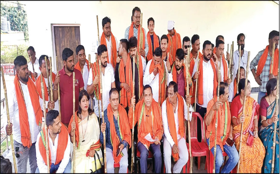  ଚର୍ଚ୍ଚାରେ ବିଧା‌ୟକଙ୍କ ଠେଙ୍ଗା ଅଭିଯାନ