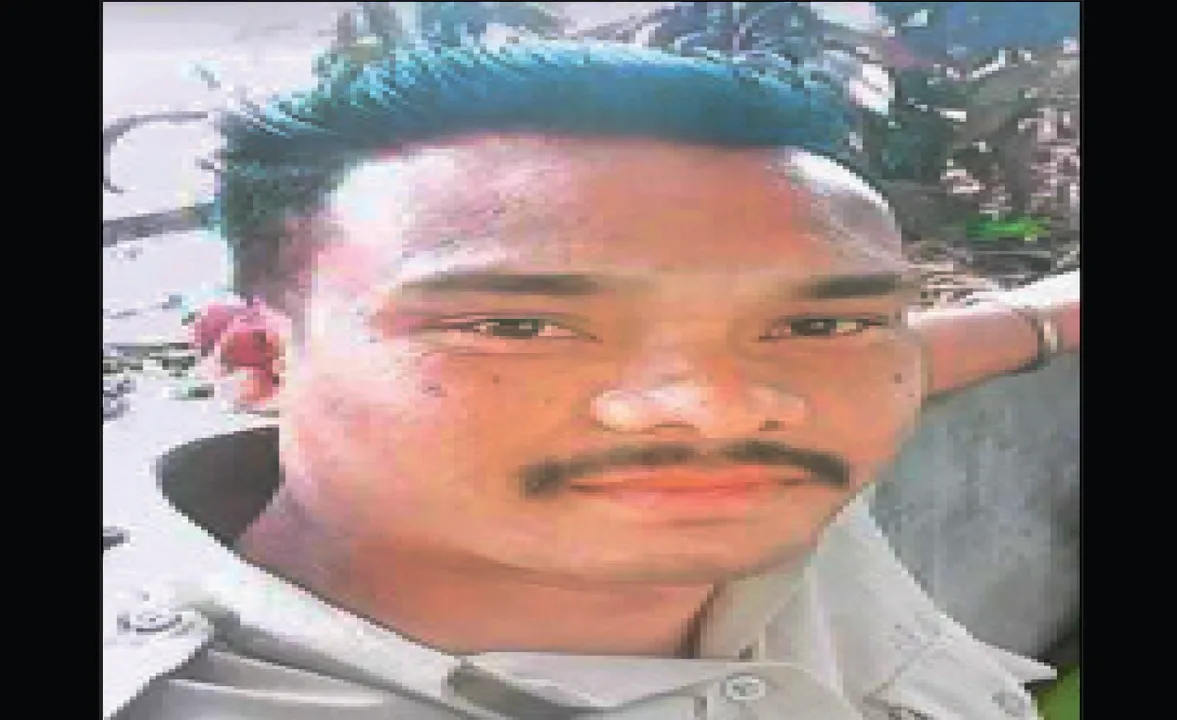  ବାପା ସମ୍ମୁଖରେ ଜଳଭଣ୍ଡାରକୁ ଡେଇଁଲା ପୁଅ