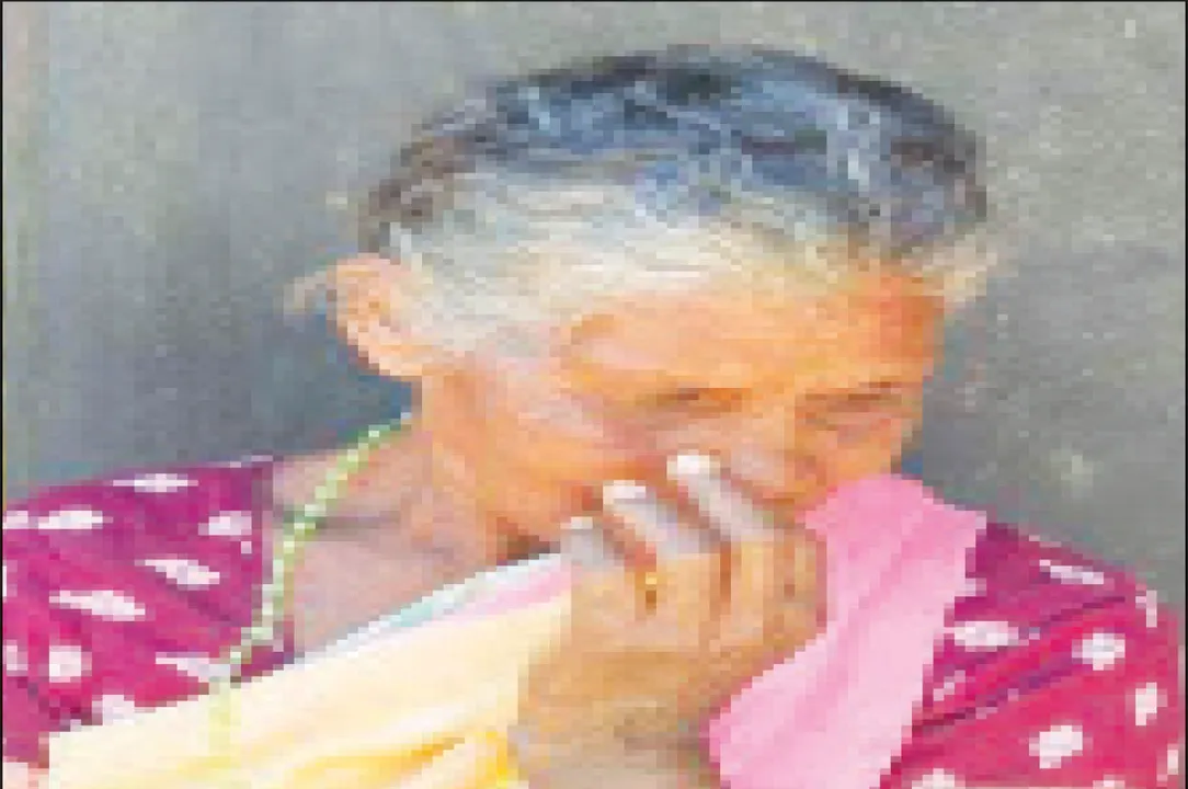  ସୁନ୍ଦରଗଡ଼ରୁ ଯୁବତୀ ଚାଲାଣର ଛାତିଥରା ଚିତ୍ର: ହଜିଲା ଝିଅର ଫେରିବା ବାଟକୁ ଚାହିଁରହିଛି ବୁଢ଼ୀ ମା’