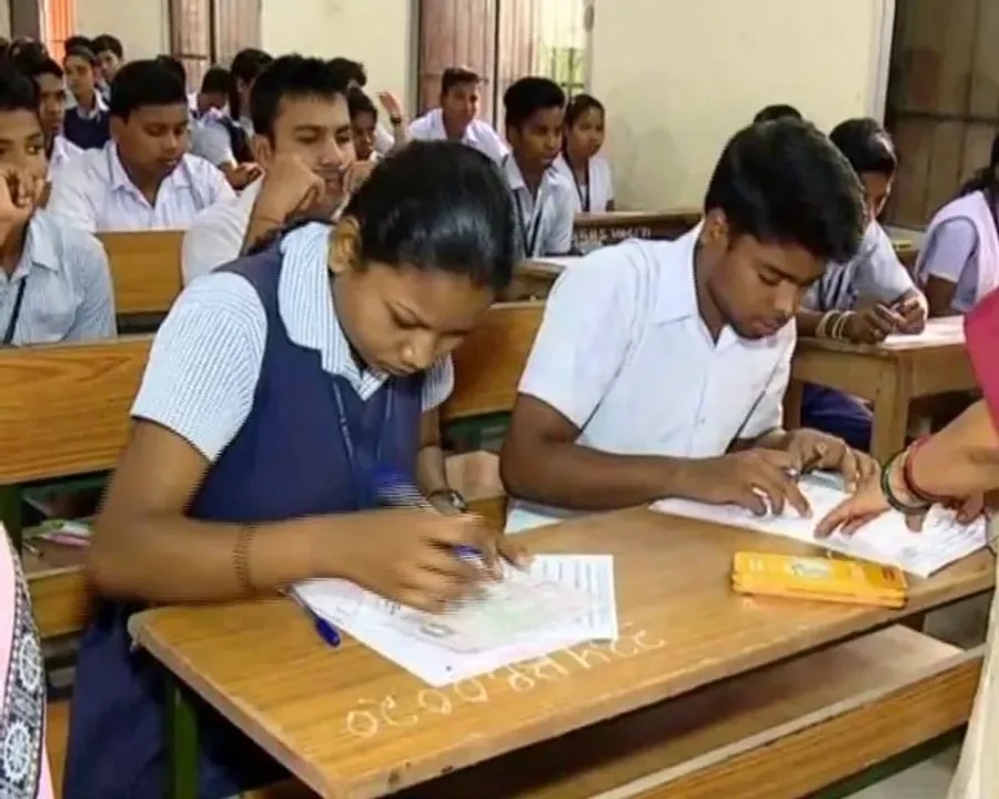  ଆରମ୍ଭ ହେଲା ମାଟ୍ରିକ୍ ପରୀକ୍ଷା
